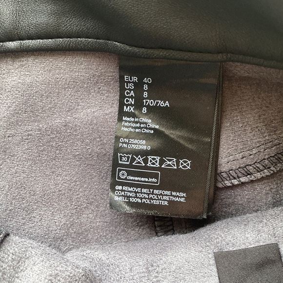 H&M Faux Leather Trousers Pants with belt, black, size 8 - Picture 4 of 5